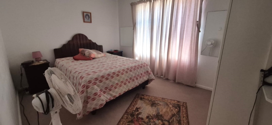 To Let 2 Bedroom Property for Rent in Hartenbos Central Western Cape